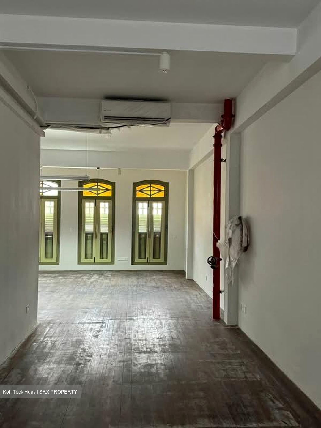 Pekin Street (D1), Office #579080131